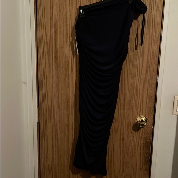 Premier Dresses & Skirts - Elegant Black Ruched Women's Dress